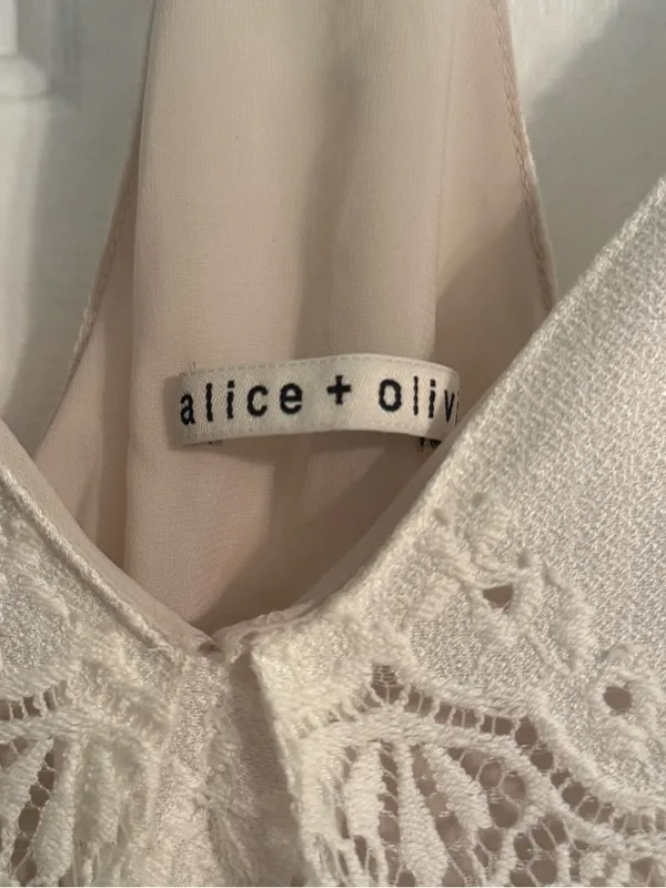Alice + Olivia Vandy Dress in White - Image 4