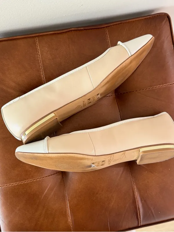 Aldo Lalateriel Ballerina Two-Tone Cream and White Ballet Flat Gold Accent Sz 9 - Image 6