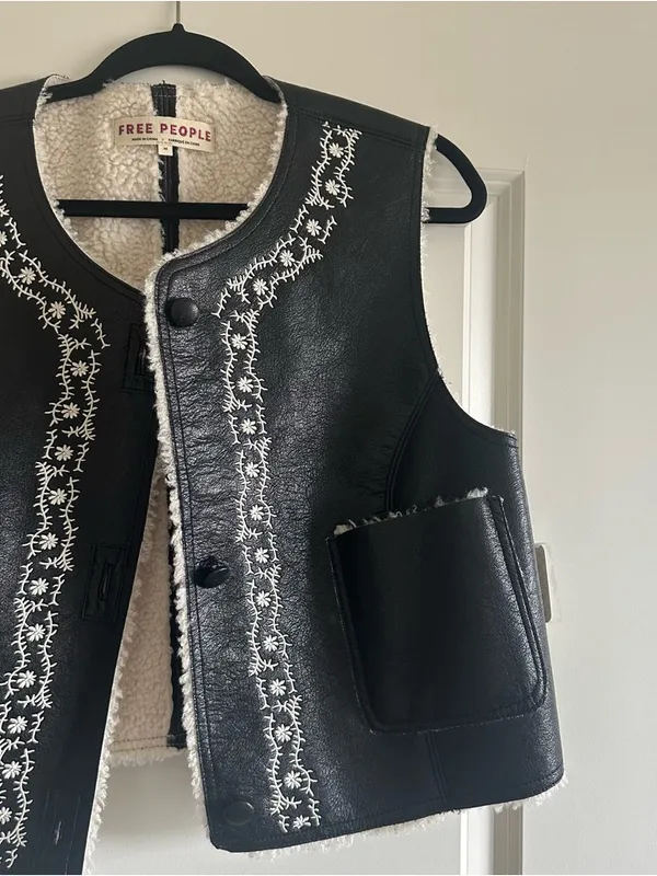 NWT Free People Travelers Reversible Black Leather Vest - Image 5