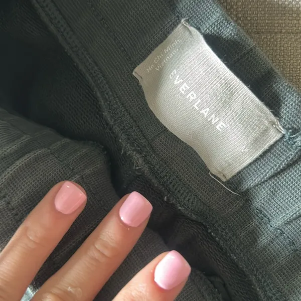 Everlane Green Jogger Sweatpants Size Medium - Image 5