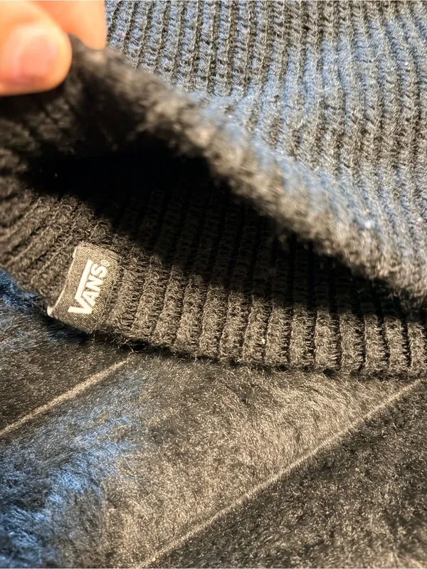 Vans Black Ribbed Knit Beanie - Image 4