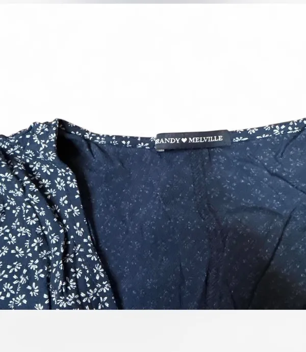 Brandy Melville wrap Dress navy with flowers - Image 3
