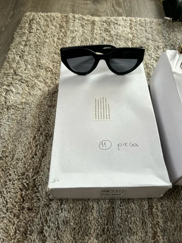 Sunglasses Multiple - Image 11