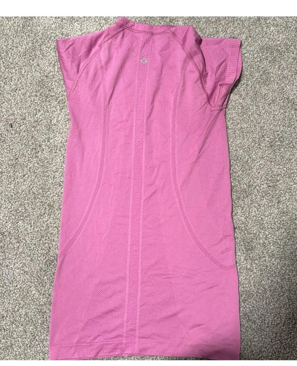 Lululemon Swiftly Tech Short Sleeve - Image 2