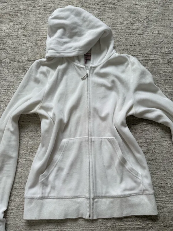 Vintage Juicy Couture White Zip Hoodie with Front Pockets (Size Large) - Image 3