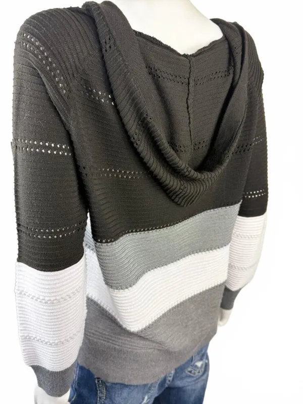 Nice Women’s Hoodie Sweater Size L - Image 4