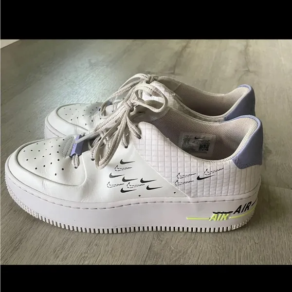 Nike Air Force 1 White and Purple Women's Sneakers - Image 3