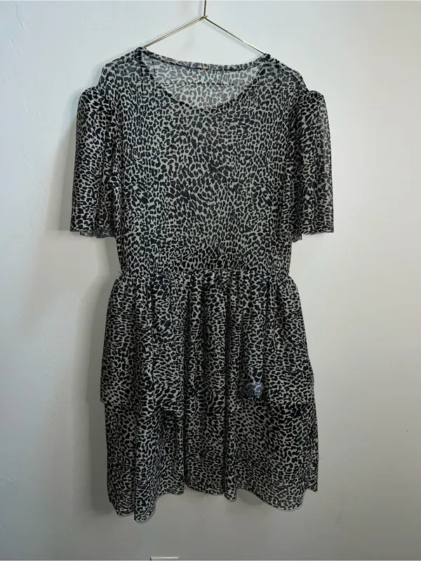 Zara Black and White Leopard Tiered Short Sleeve Dress Medium - Image 4