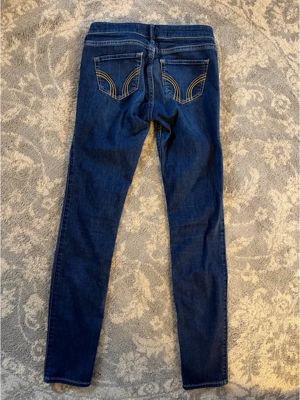 Hollister Low-Rise Jeggings Dark Wash - Image 5