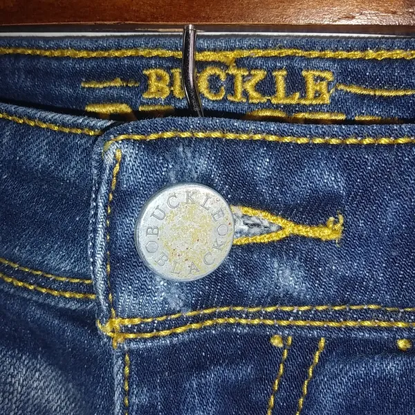 Buckle Black 24 Distressed DarkCutoff Jeans Shorts - Image 3