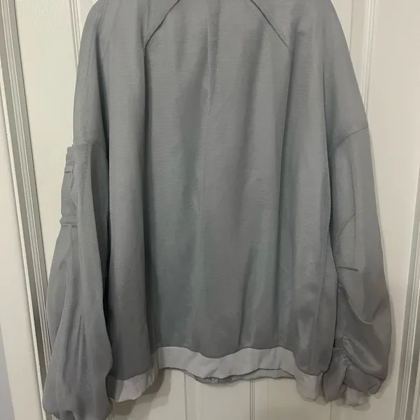 Alo Yoga‎ Field Mesh Jacket Full Zip Dove Grey large - Image 9
