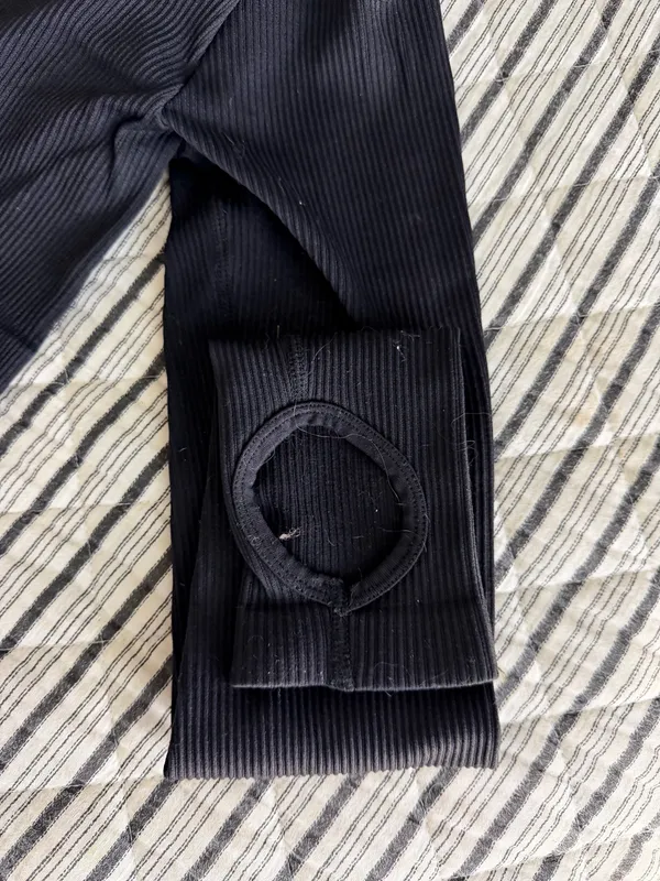 Amazon Long sleeve active top - Image 2
