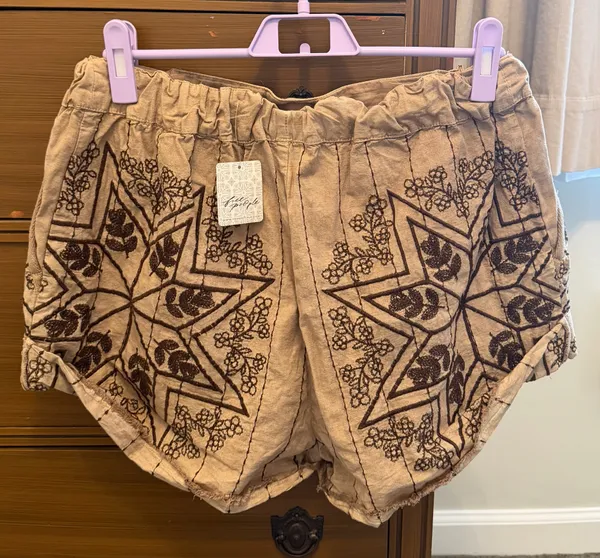 Free People Shorts (NWT) - Image 3