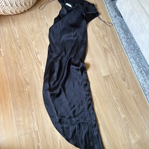 Amanda Uprichard Black Satin Halterneck Dress - Image 4