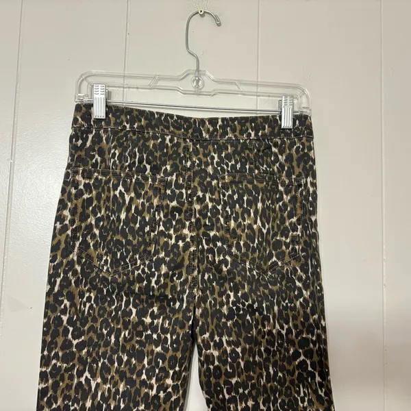 Blank Paige Leopard Print Bell Bottom Jeans Raw Hem Size M - Image 8