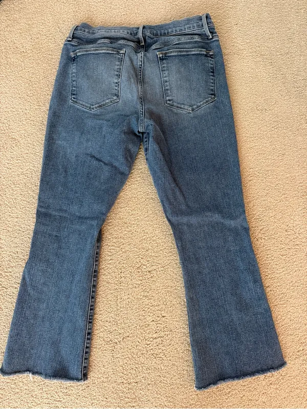Frame Denim Le High Flare Mid-Blue Jeans - Image 3
