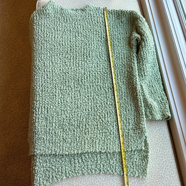 NWOT Green Chunky Knit Mockneck Sweater Size M - Image 9
