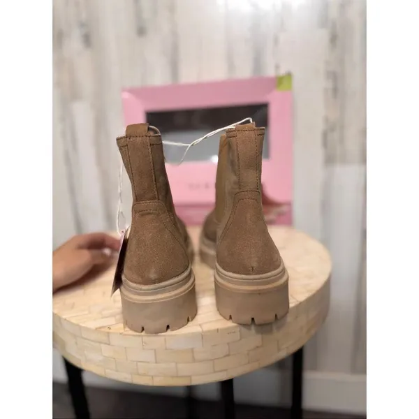 Serra Genuine Suede Chelsea Lug Sole Boots Tan Womens Size 7 Platform Ankle Boot - Image 5