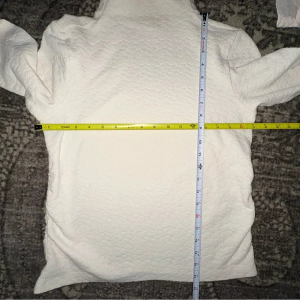 Roller Rabbit Women’s Size S Cream Textured Mock Neck Ruched Sides Shirt Top - Image 5