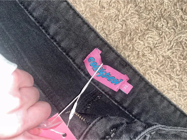 Edikted Jeans Low-Rise Raelynn Washed XS - Image 5