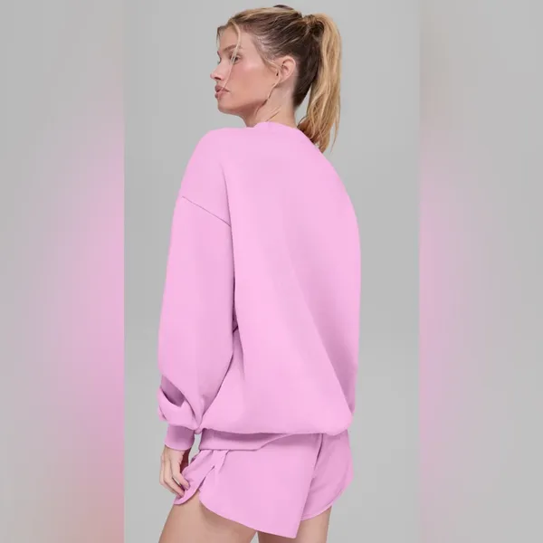 ALO Yoga NWT Accolade Crewneck Pullover Candy Heart Pink Size M SOLD OUT - Image 3