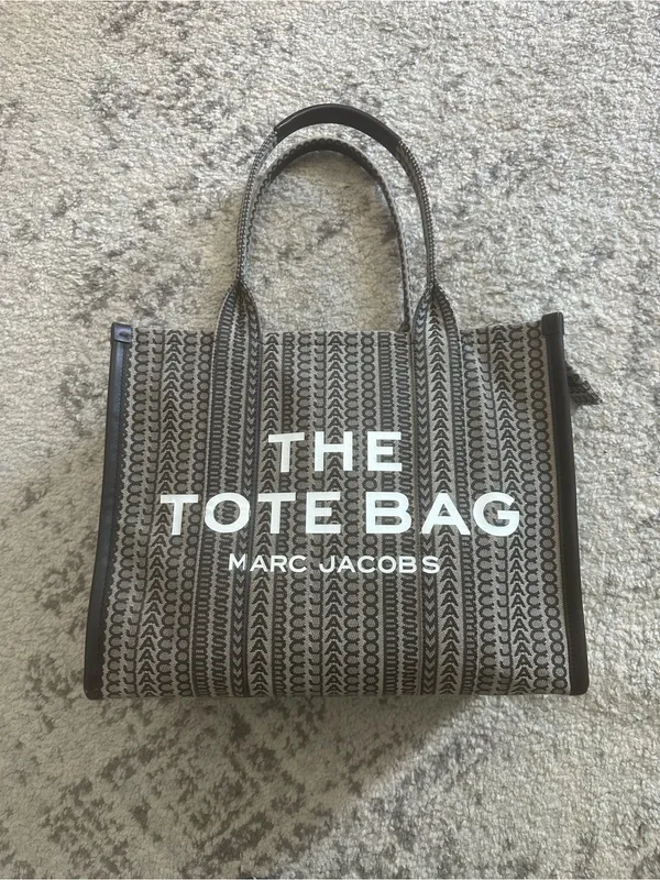 Marc Jacobs Black and Cream Logo Jacquard Tote-Large - Image 3