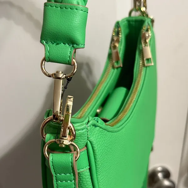 💙💖 Nanette Lepore Vibrant Green Shoulder‎ Bag - Image 4