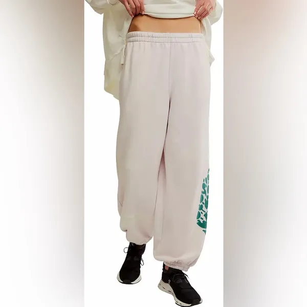 NWT FP Movement Women's All Star Logo Pants In Rose Quartz Combo $98 Retail - Image 3