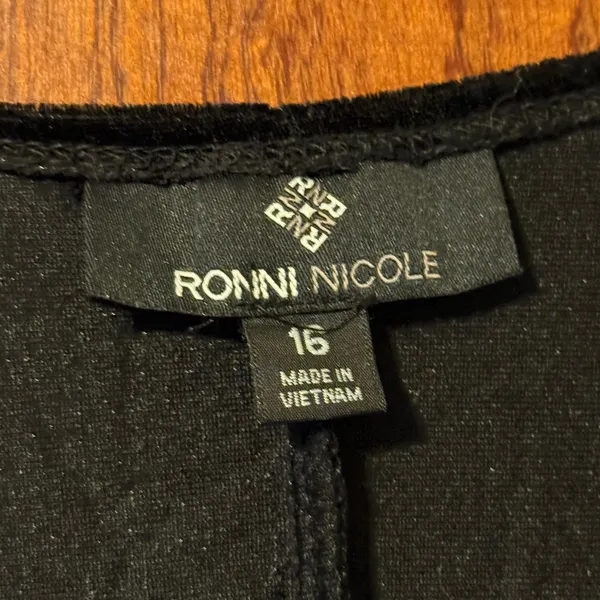 Ronni Nicole Velvet Shift Dress 16 Black Pink Paisley Embroidered Whimsigoth - Image 3