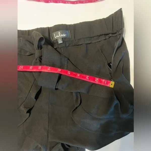 Lulu's On an Adventure Black Ruffle Tie-Front Shorts‎ Size Small - Image 5