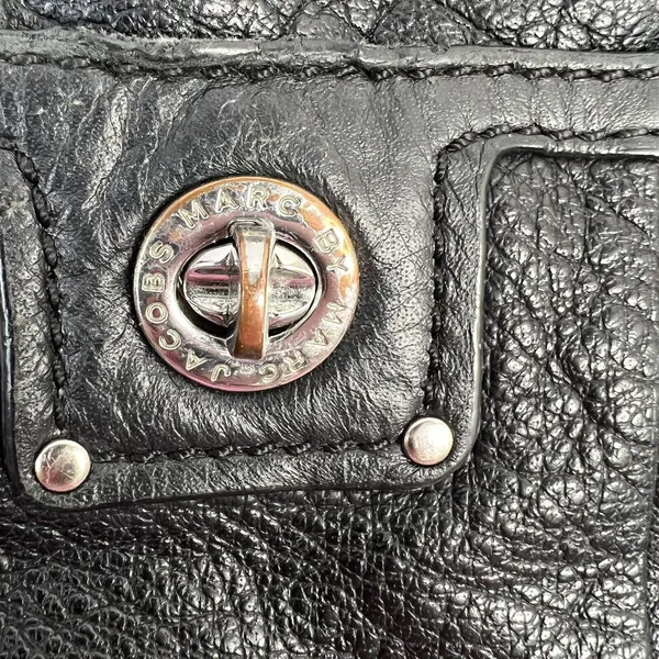 Marc By Marc Jacobs Black Pebbled Leather Adjustable Crossbody Messenger Bag - Image 5