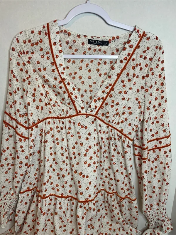 Nasty Gal Plant You See Maxi Dress, Size 4 Deep V-neck Floral Retro 70s Inspired - Image 2