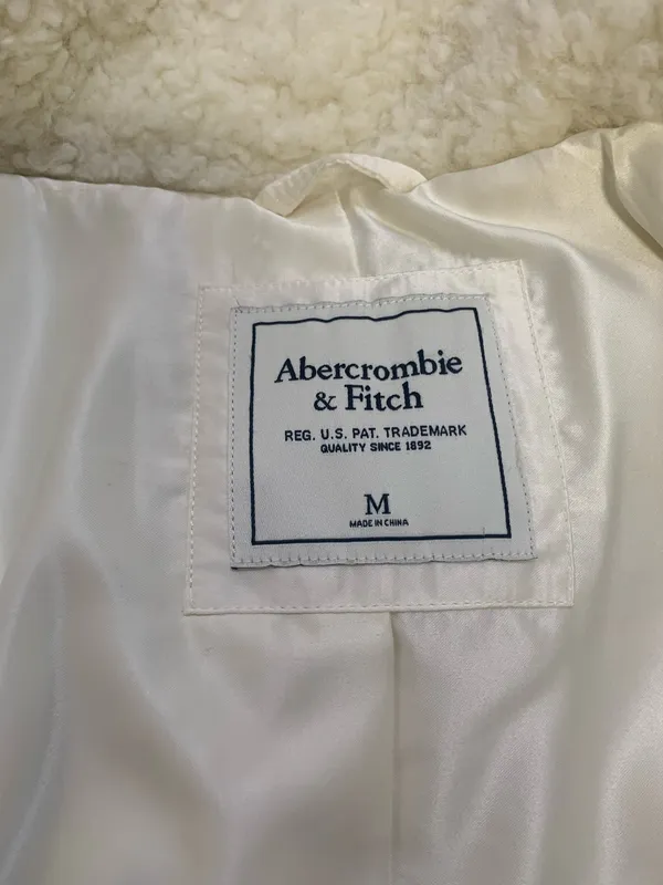 Abercrombie & Fitch Faux Fur Teddy Cozy Coat Medium - Image 4