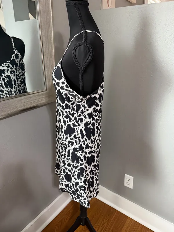 Outdoor Voices The Exercise Dress Dalmatian Print Size Medium. - Image 4