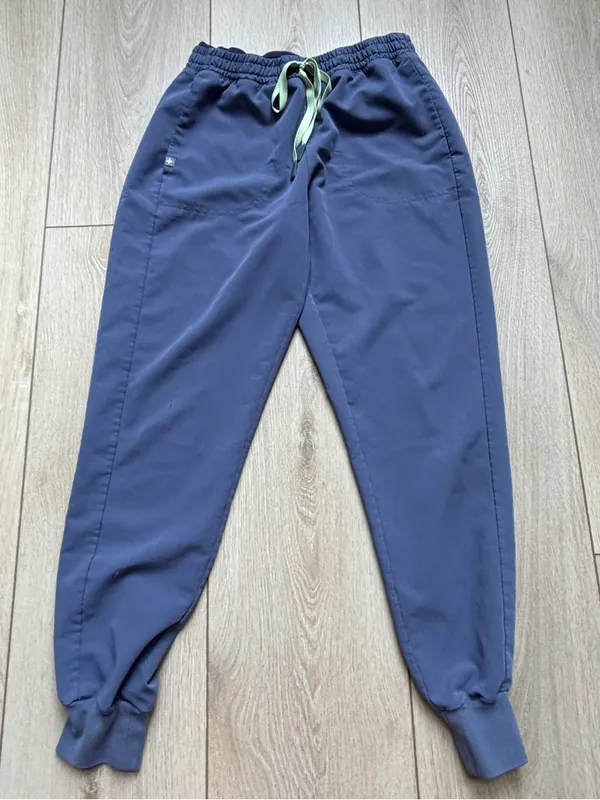 Figs Mari Skinny Jogger Scrub Pants in Space Navy Size Medium - Image 13