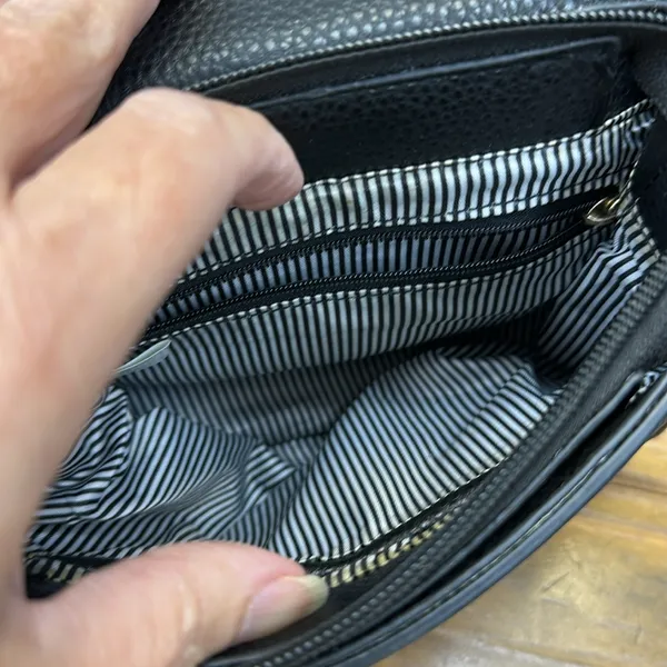 Black Textured Faux Leather Small Satchel Handbag Purse 8 x 6.5 Inch - Image 4