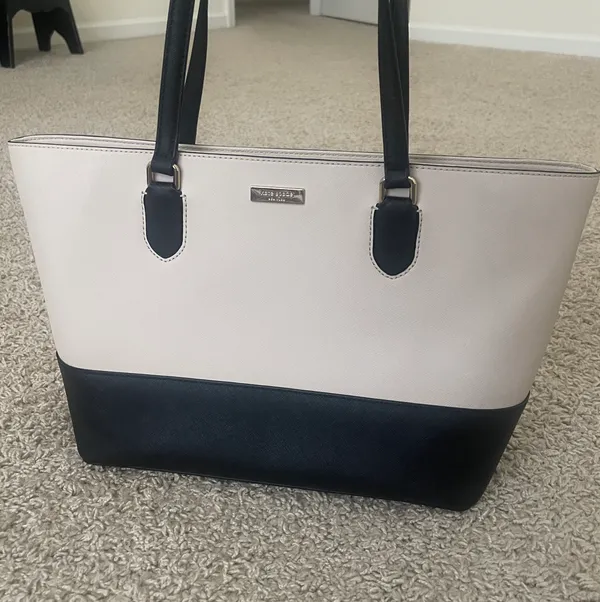 Black And White Leather Purse - Image 9