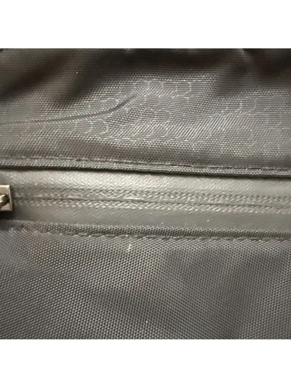 Travelon Anti Theft Medium Crossbody Bag Black - Image 3