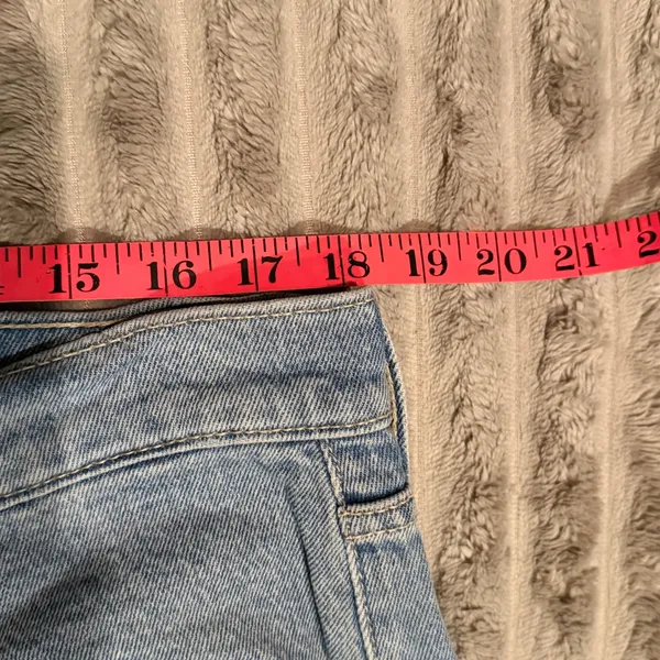 Old Navy Slouchy Straight Leg Jeans Womens 10 Light Wash Mid Rise Button Fly - Image 5