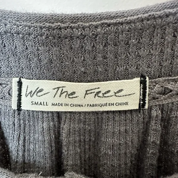 We The Free Top Womens Small Gray Scoop Neck Long Sleeve Grunge Flowy Boho - Image 2