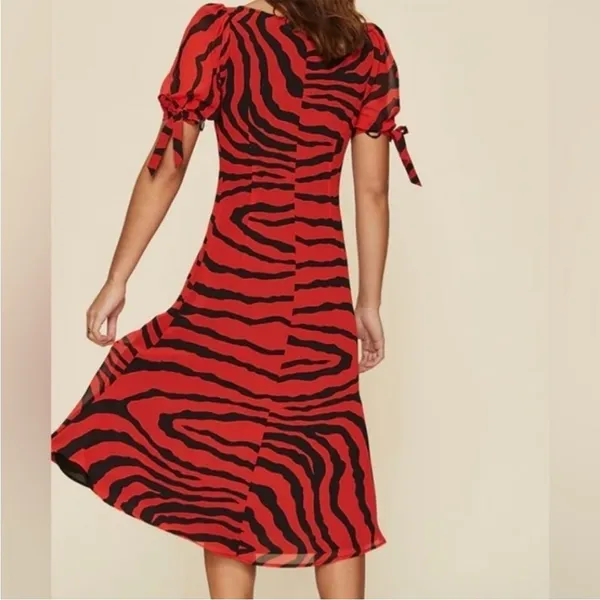 LPA Magda Midi Dress in Zebra black red Animal print‎ Sz S revolve - Image 3