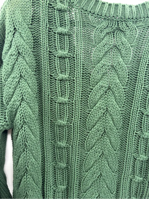 Stitches and stripes v neck cable knit long sleeve sweater size medium - Image 7