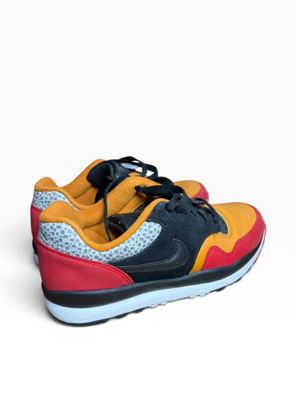 GRAIL Nike Air Safari SE Red Monarch Streetwear Gorpcore GEMS Men 7.5 Women 9 - Image 5