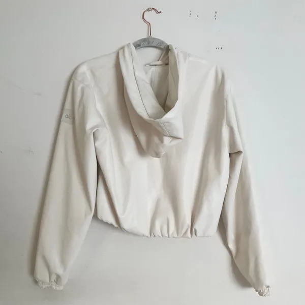 Alo Yoga Faux Leather Power Hour Full Zip Cropped Jacket Ivory XS - Image 13
