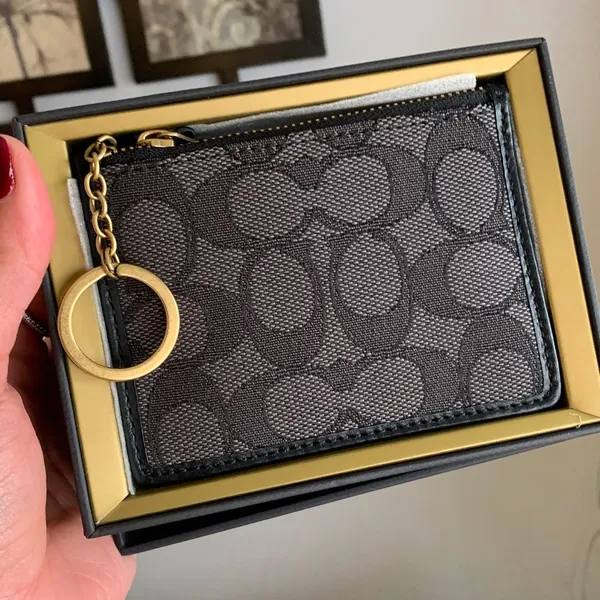 Authentic COACH 1941 leather/signature jacquard zip top card case/Keychain/ID - Image 10