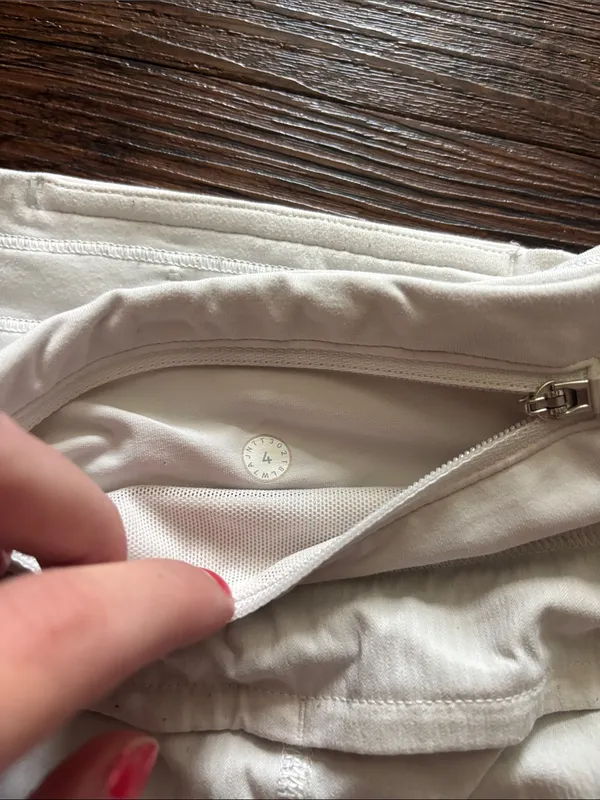Lululemon Speed Up Shorts - Image 3