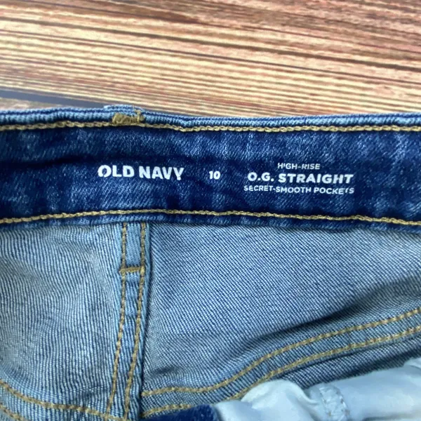 Old Navy Womens Shorts Sz 10 High Rise Cuffed OG Straight Secret Smooth Pockets - Image 5