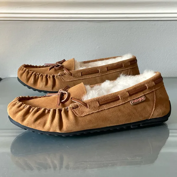 Parfeying Women’s Sheepskin Lined Suede Moccasin Slippers Tan UK 6 EU 39 US 8 - Image 4