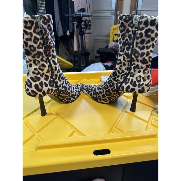 Steve Madden Vakay Boot In Leopard Velvet Women's Size 9 New Animal Print - Image 7
