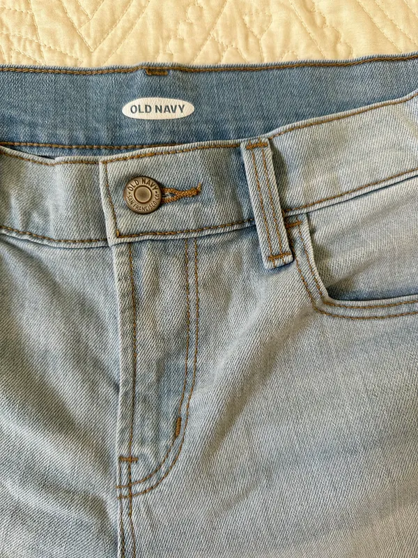 Old Navy Denim Shorts - Image 3